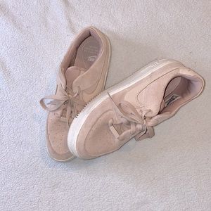 Nike - Women’s Air Force 1 Sage Low